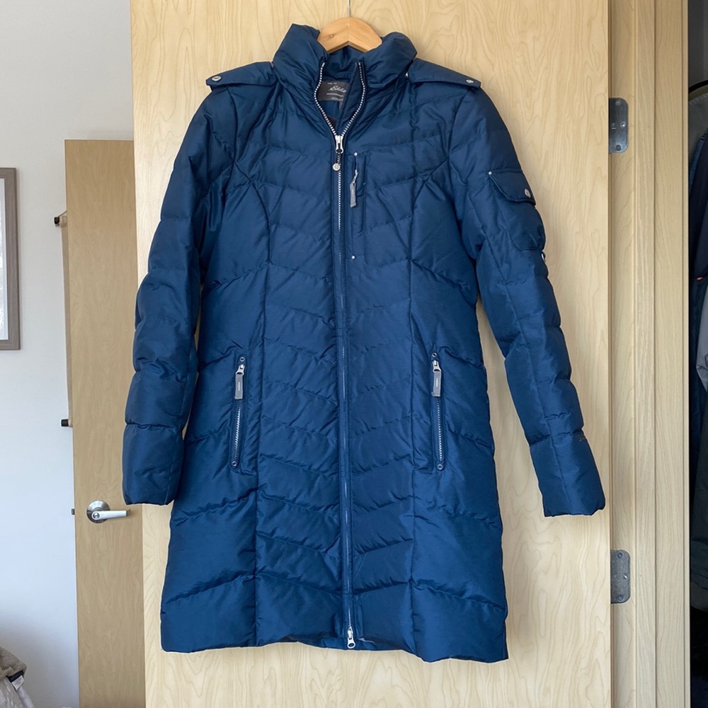 Women’s Eddie Bauer Sun Valley Down Parka in navy, Sz S